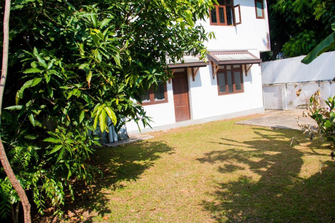 Battaramulla Boutique Villa Sri Jayewardenepura Kotte Exteriör bild