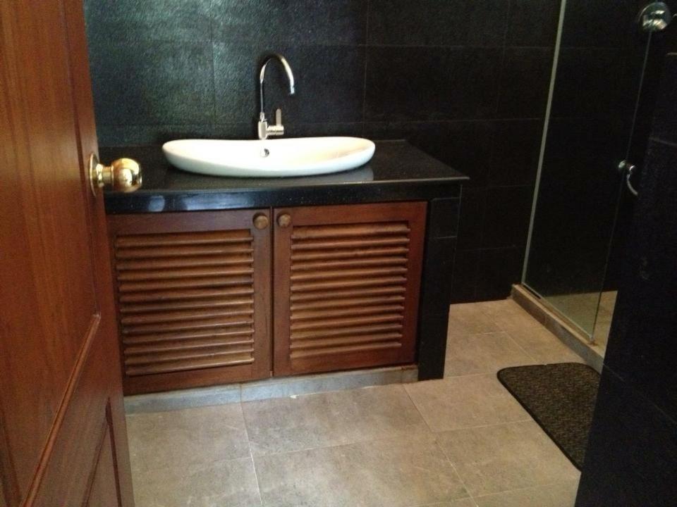 Battaramulla Boutique Villa Sri Jayewardenepura Kotte Exteriör bild